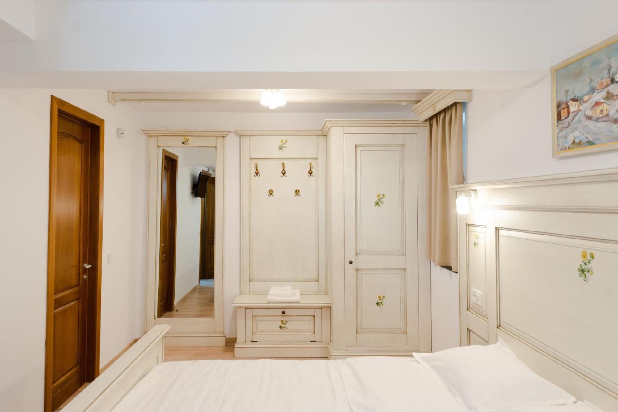 Poiana Mucenicului Hotel Arefu Eksteriør billede